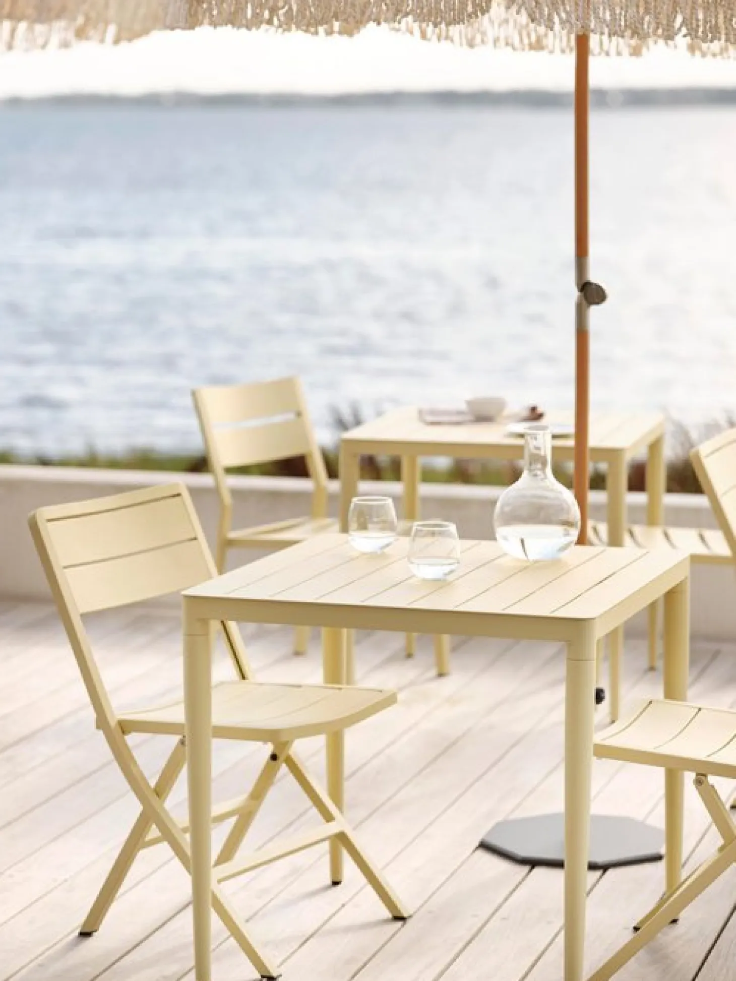 Bigby Matbord 76x76 cm Lemon