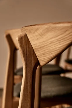 Crestline Stol Oak Natural