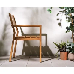 Delia Karmstol Teak
