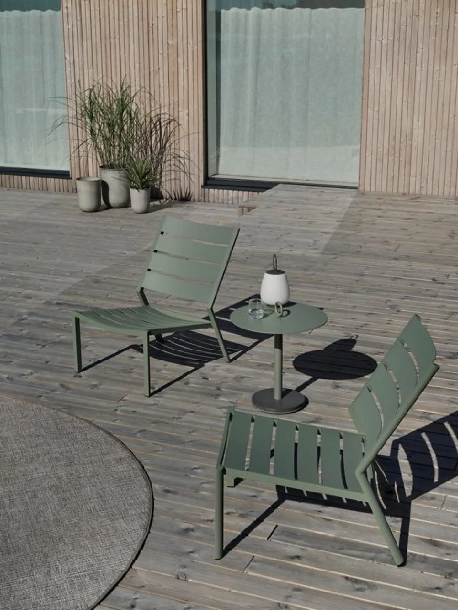 Delia Loungefåtölj Dusty Green
