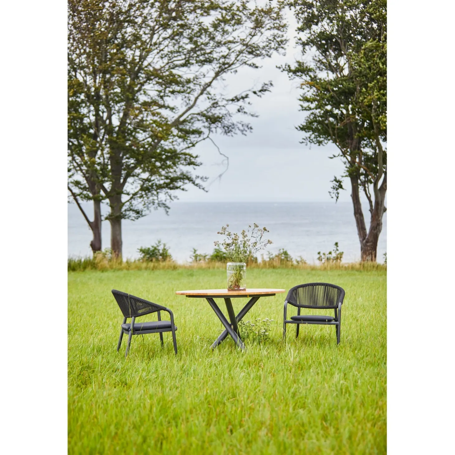 Ekeryd Utebord Ø110 cm