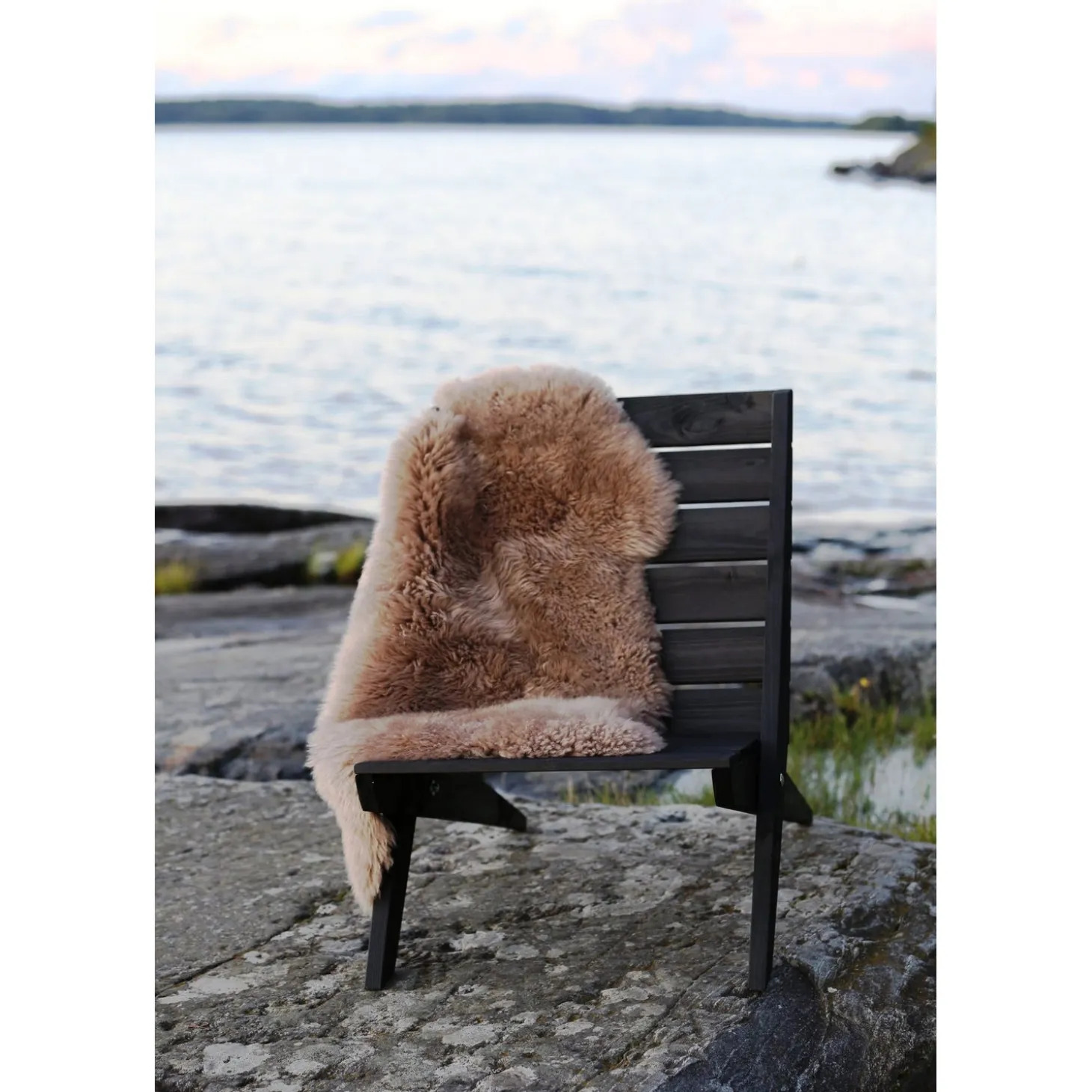 Granny Utestol Furu Oljad Svart
