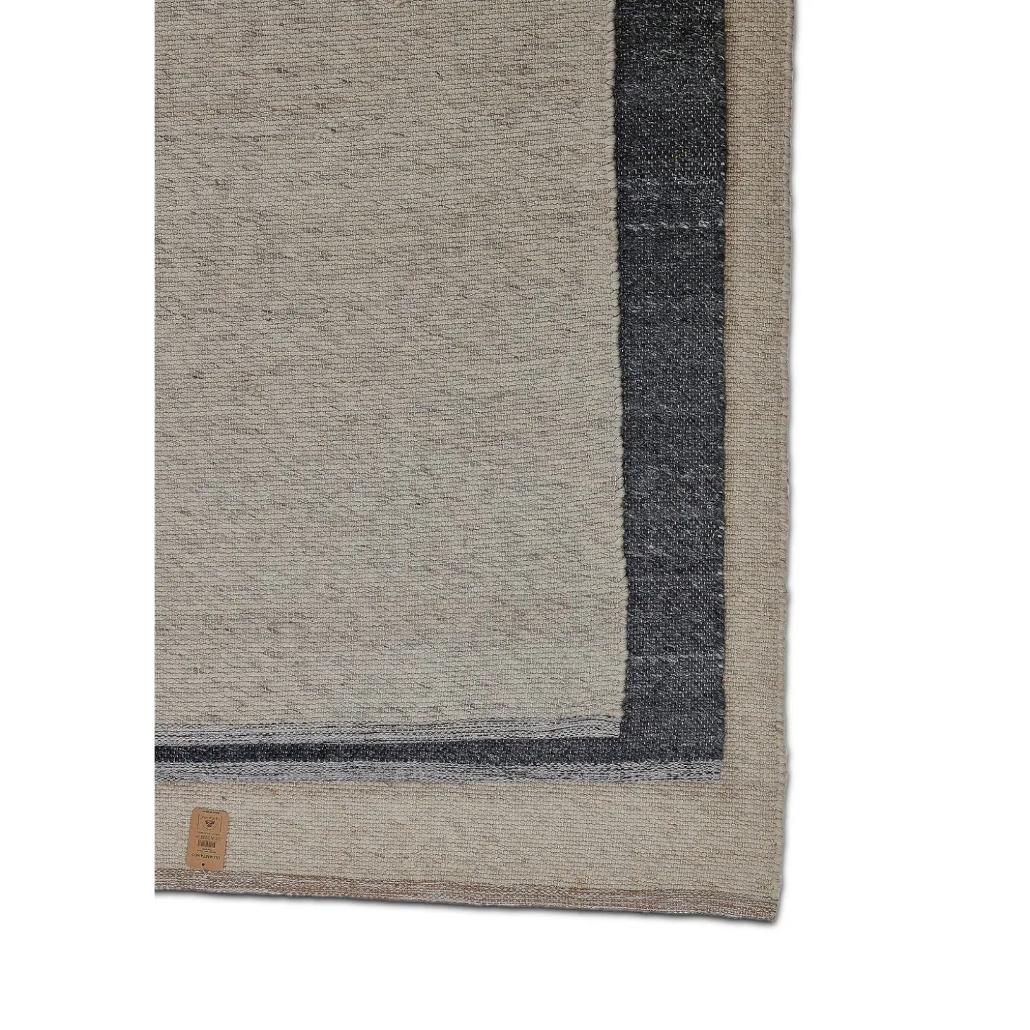 Isabelle Ullmatta Beige