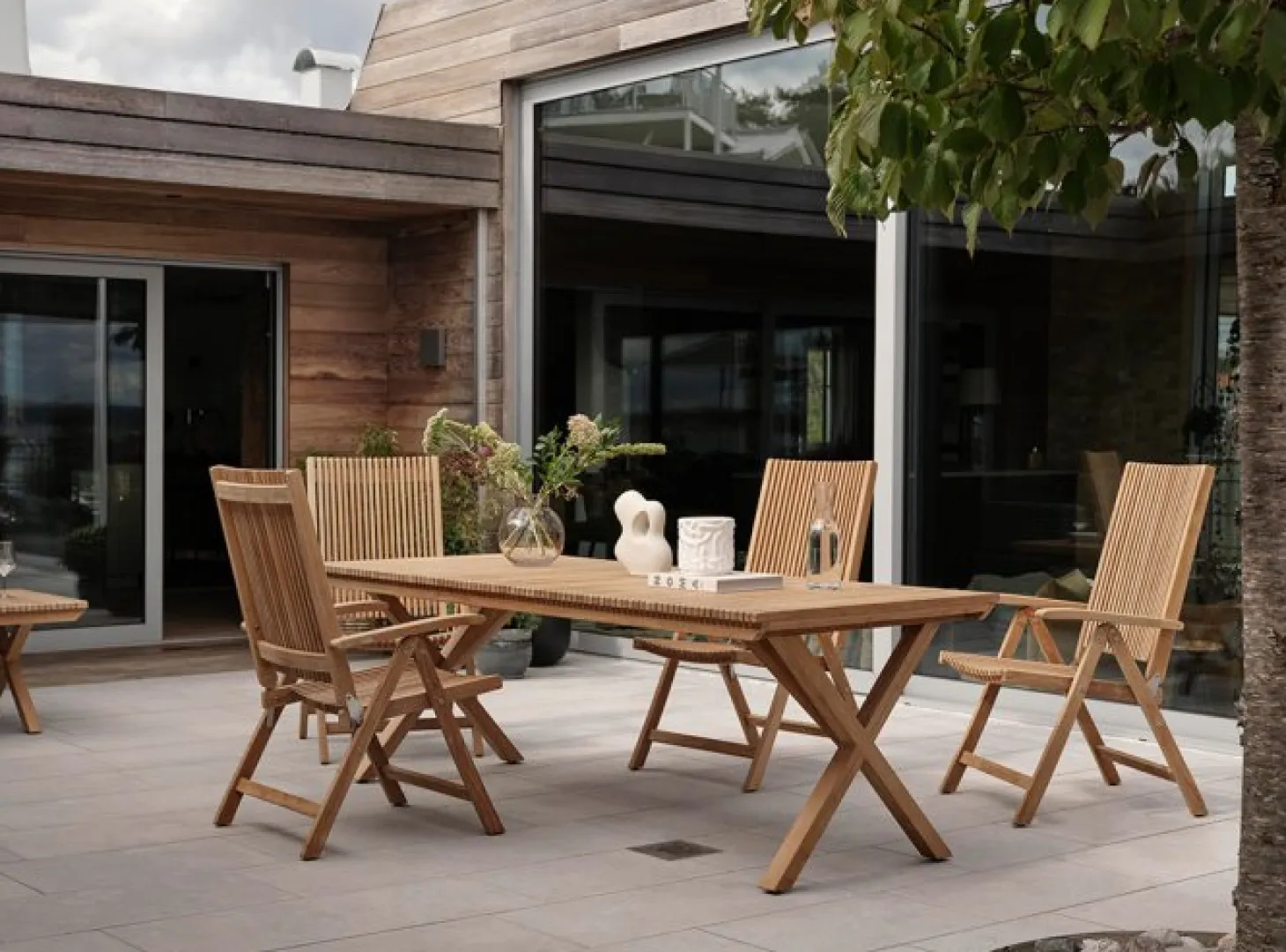 Julita Matgrupp 150x90 cm Teak ink 4st Pos.stolar