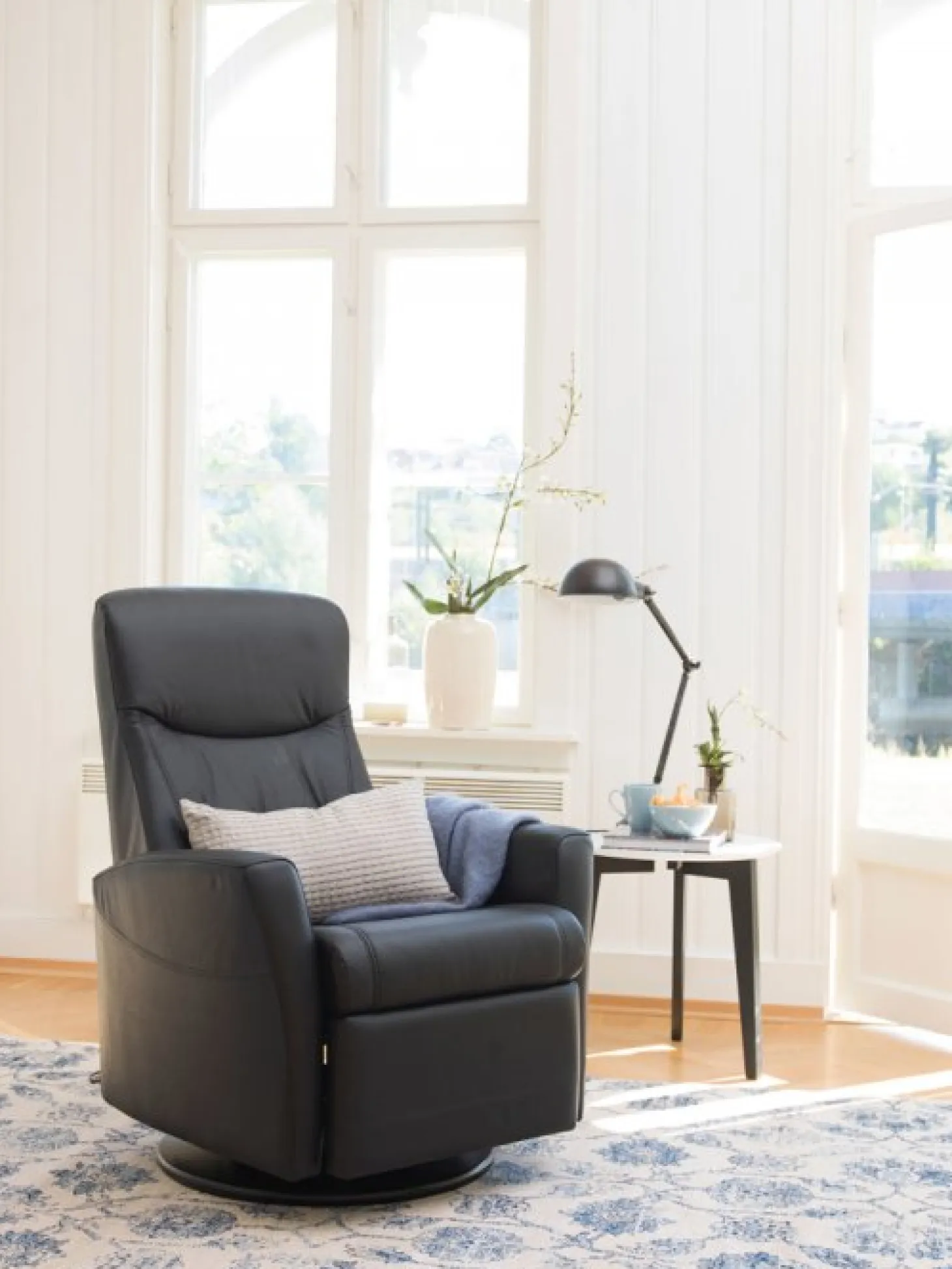 King Reclinerfåtölj Svart Läder