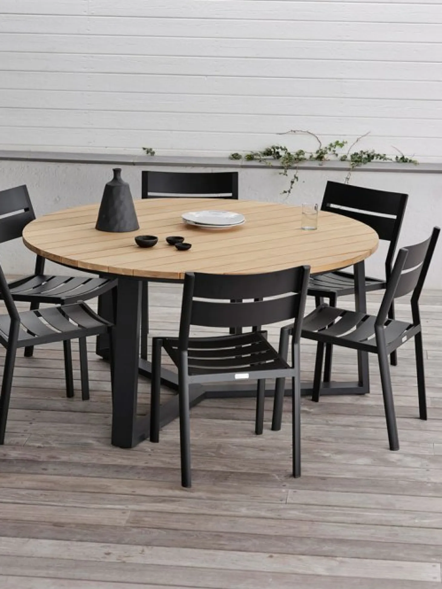 Laurion Matbord 150 cm Rund Teak/Svart