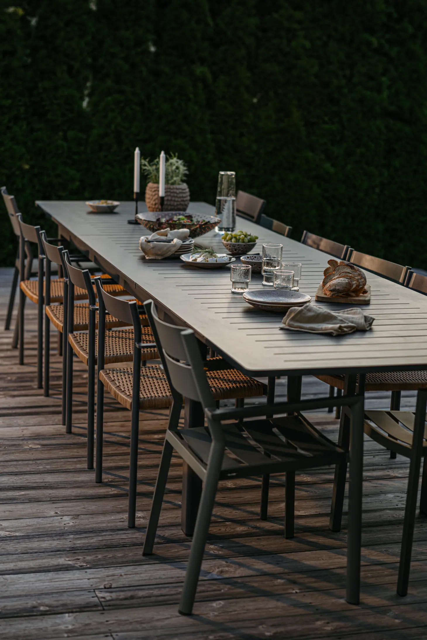 Lomma XL 260-380x100 cm Utebord Antracit