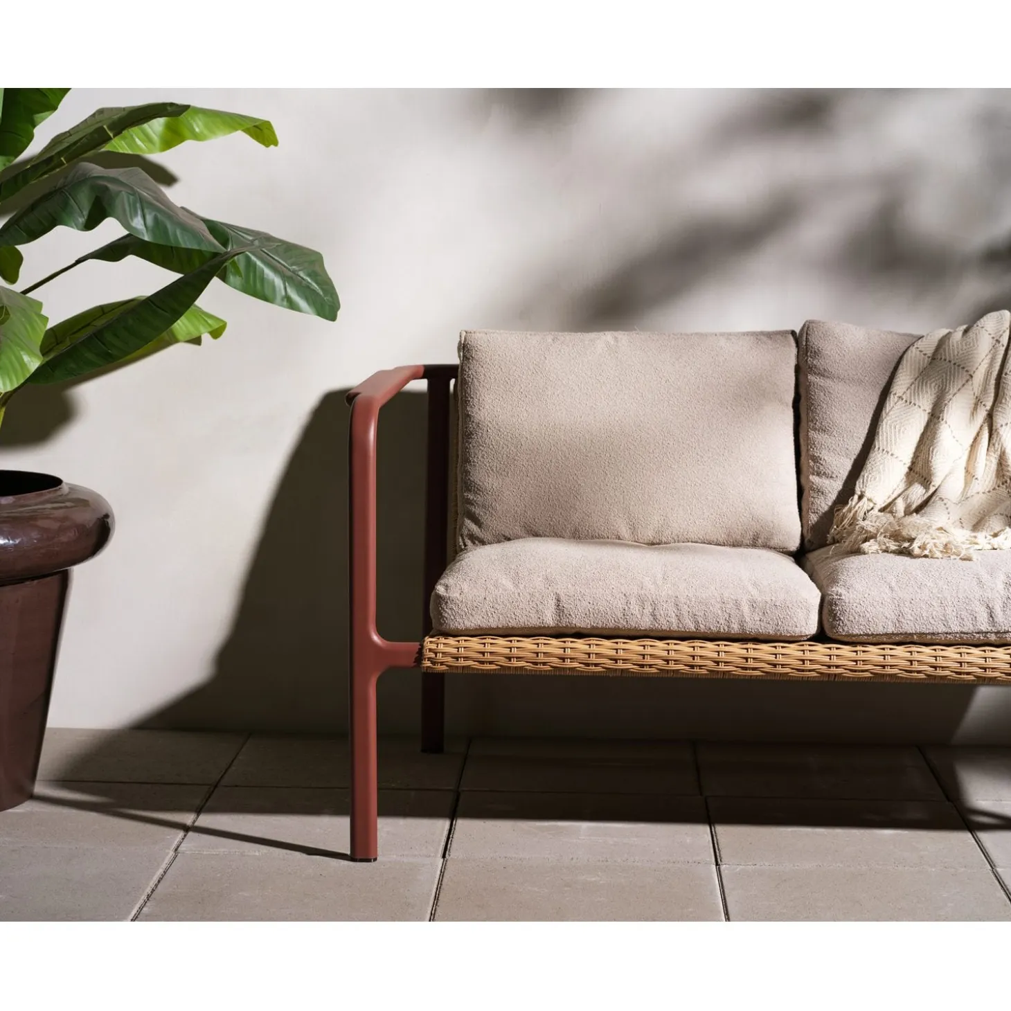 Motty 2-sits Soffa 140x76 cm Zin Red/Teddy Beige