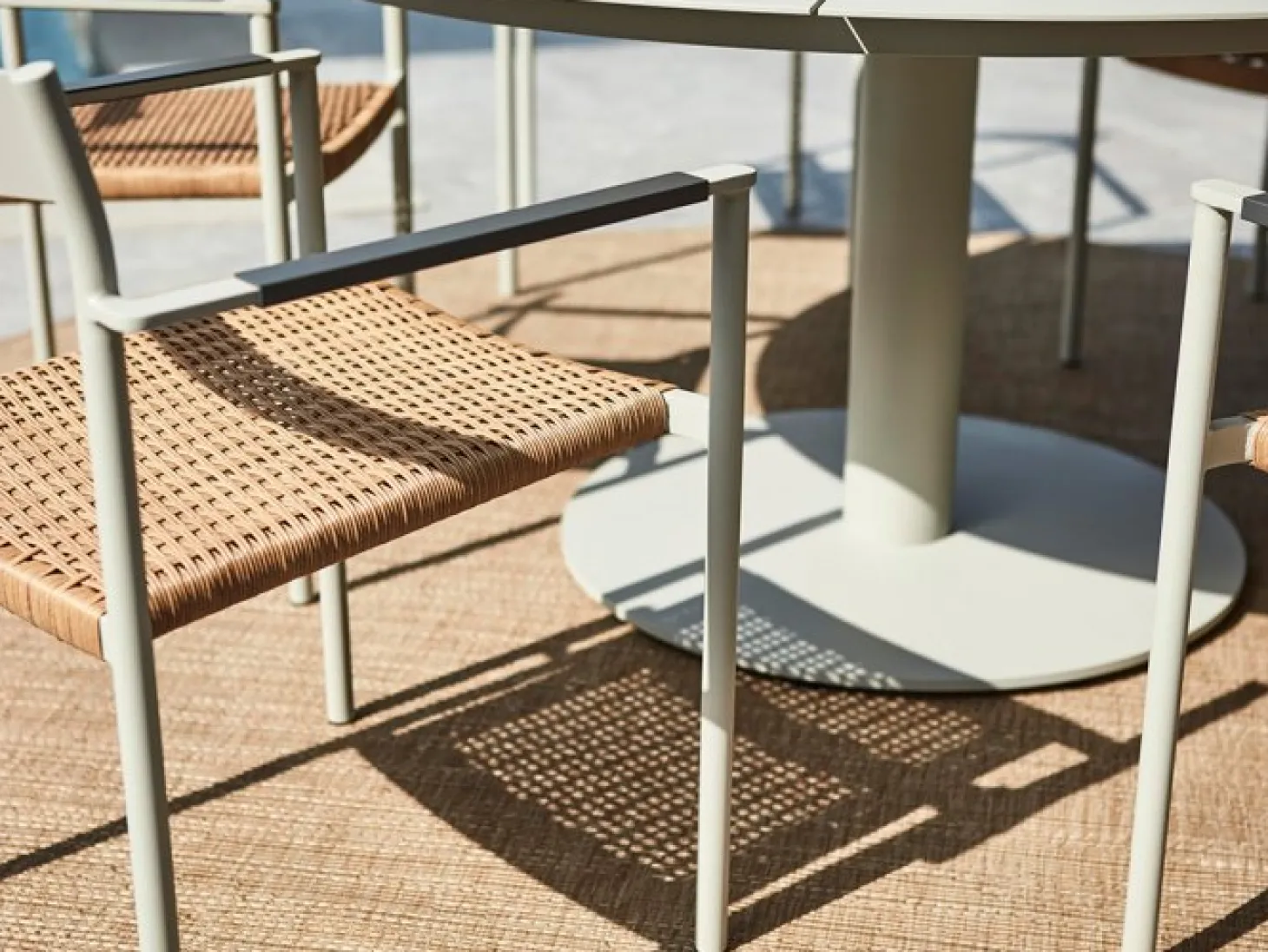 Peace Matbord Rund 150 cm Light Grey