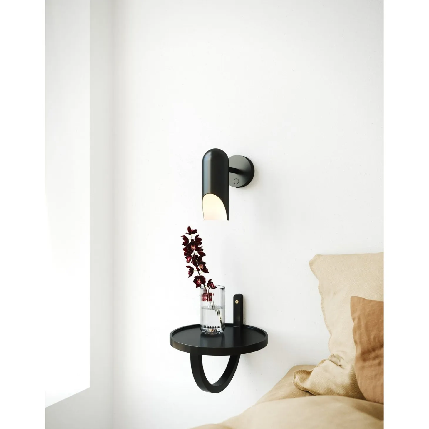 Rochelle Svart Vägglampa