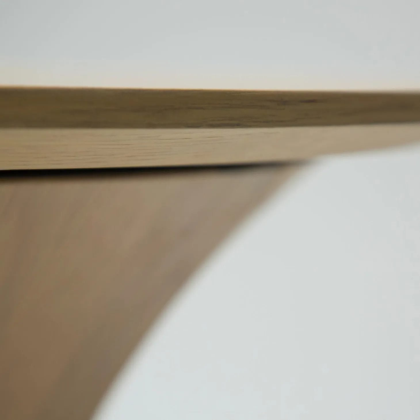 Root Sidobord Light Oak