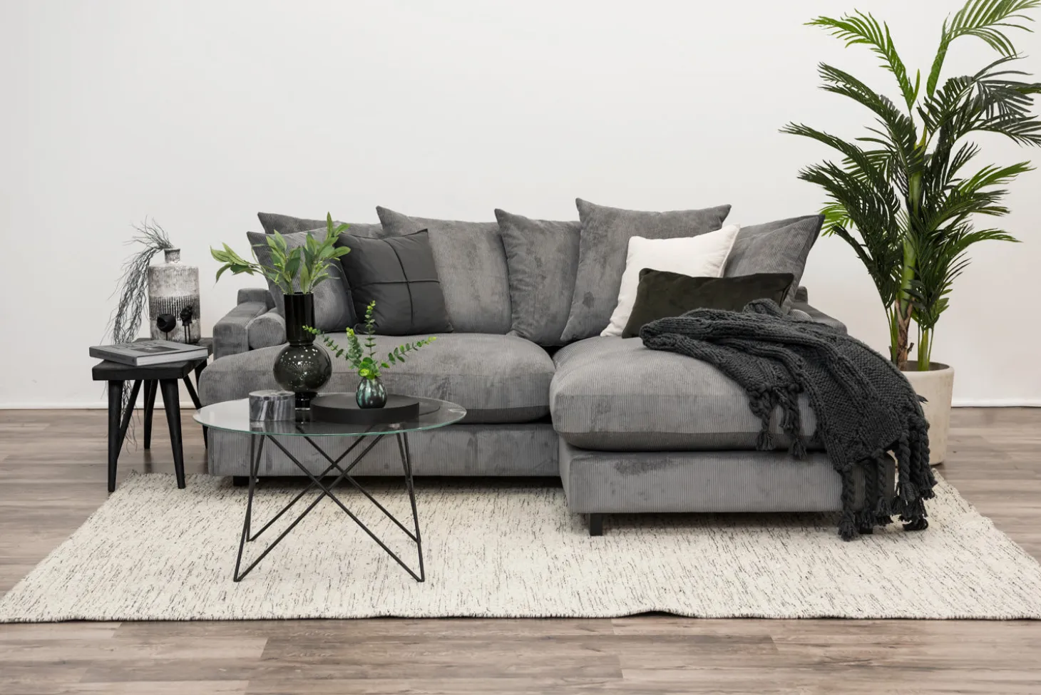 Saga Divansoffa - 1,5-sits med schäslong